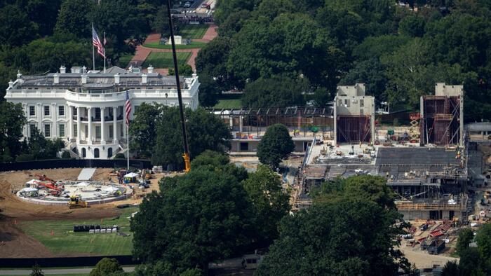 Supreme Court Pauses Block on Trump‑Era White House Ballroom Construction